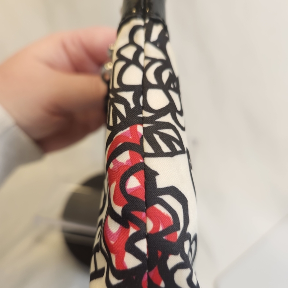 Coach Poppy Daisy Graffiti Wristlet NWOT - Picture 5 of 11